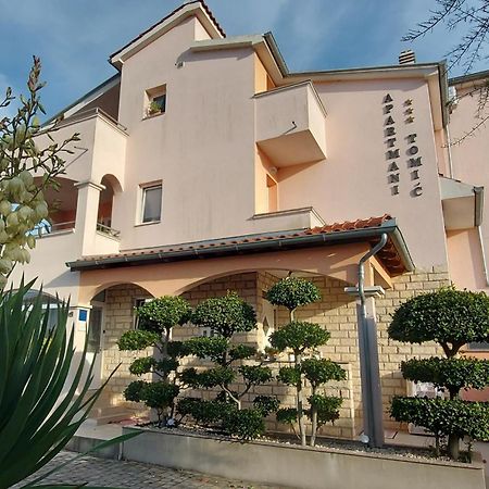Apartments Tomic Biograd Na Moru Esterno foto