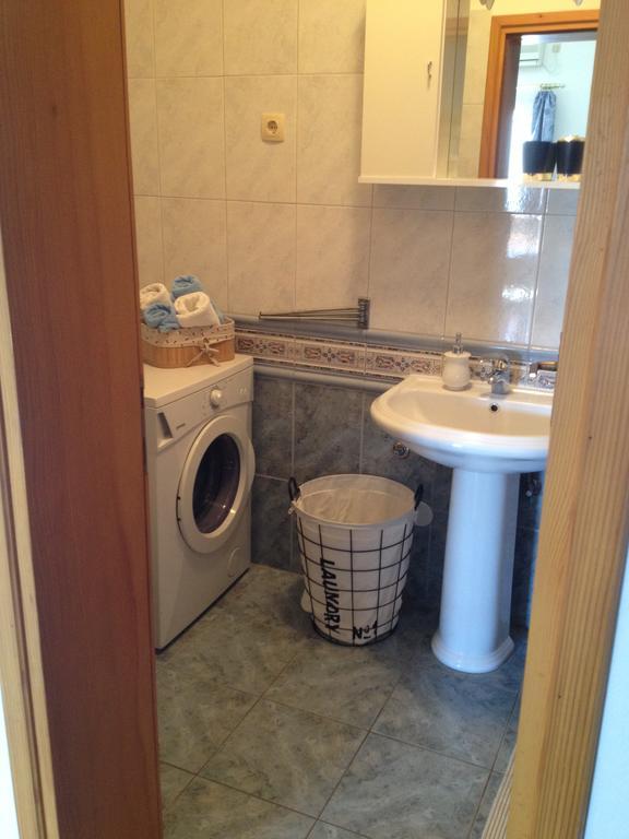 Apartments Tomic Biograd Na Moru Esterno foto