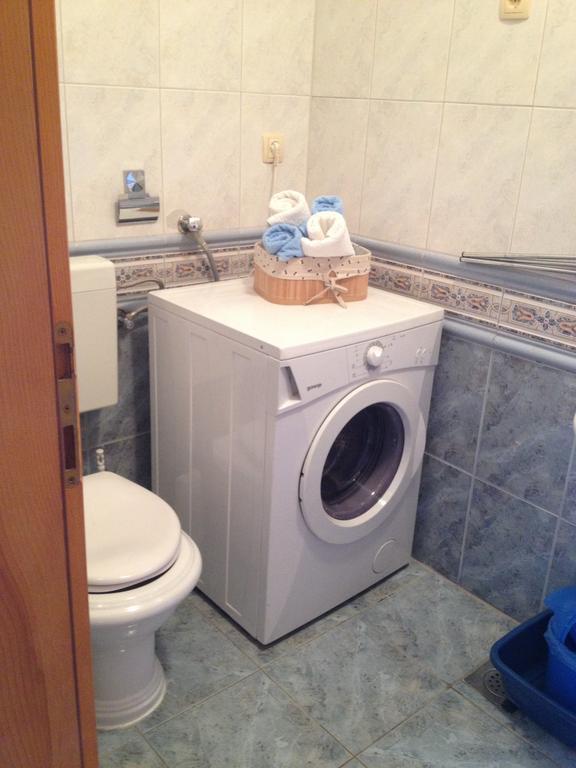 Apartments Tomic Biograd Na Moru Esterno foto