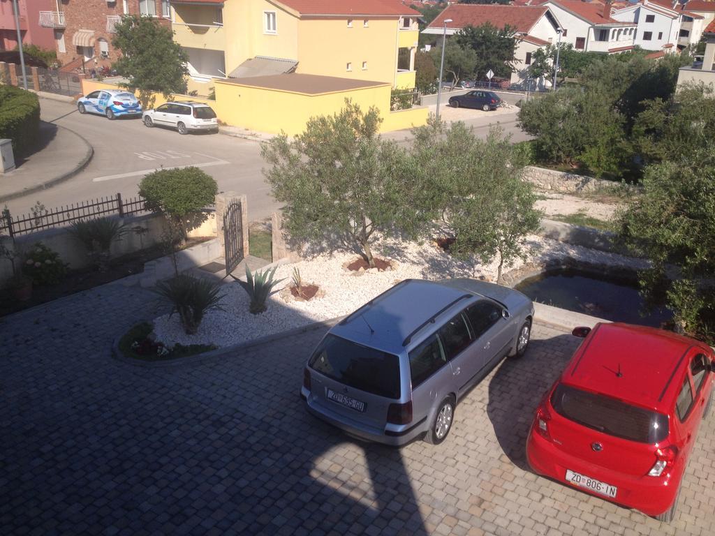 Apartments Tomic Biograd Na Moru Esterno foto