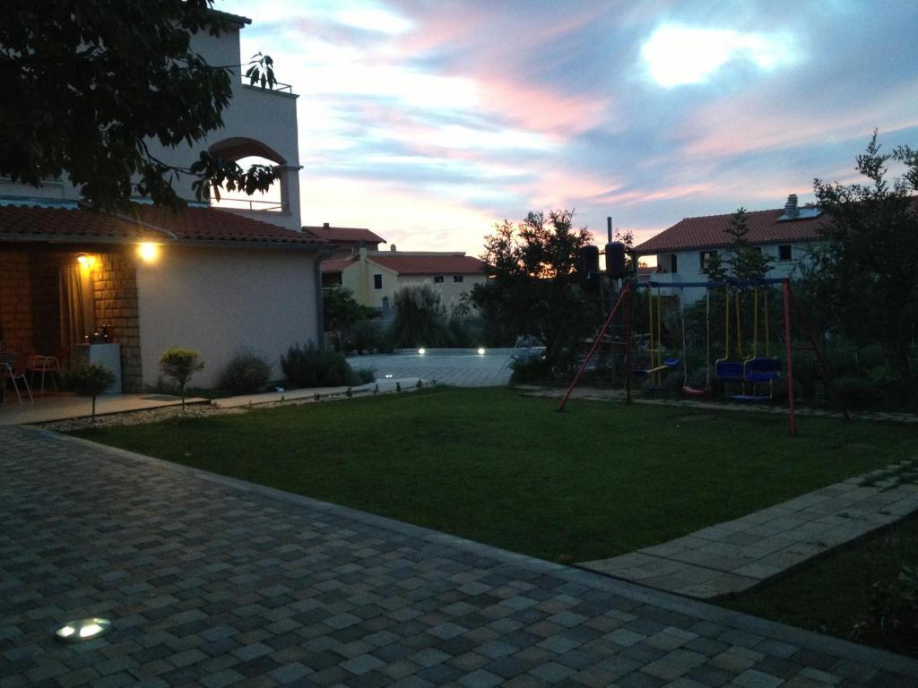 Apartments Tomic Biograd Na Moru Camera foto